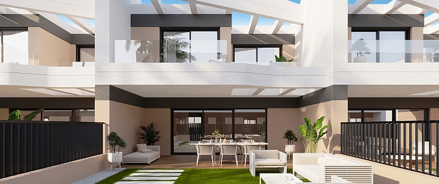 Azur, casas adosadas en venta en primera línea de golf Alicante Golf