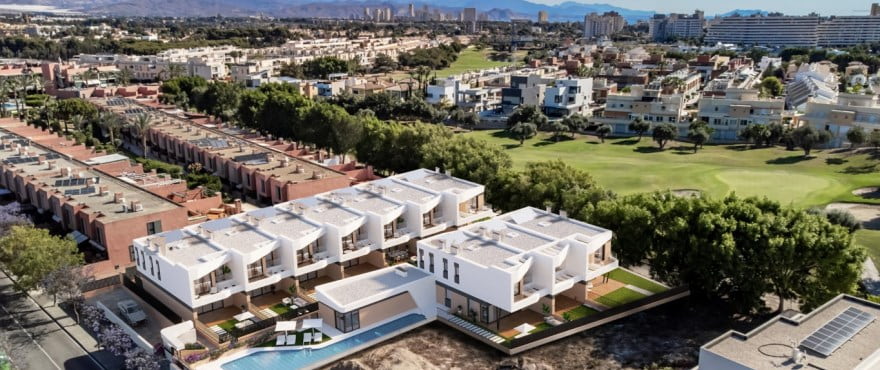 Neues Bauprojekt von Reihenvillen in der Wohnanlage in Alicante Golf