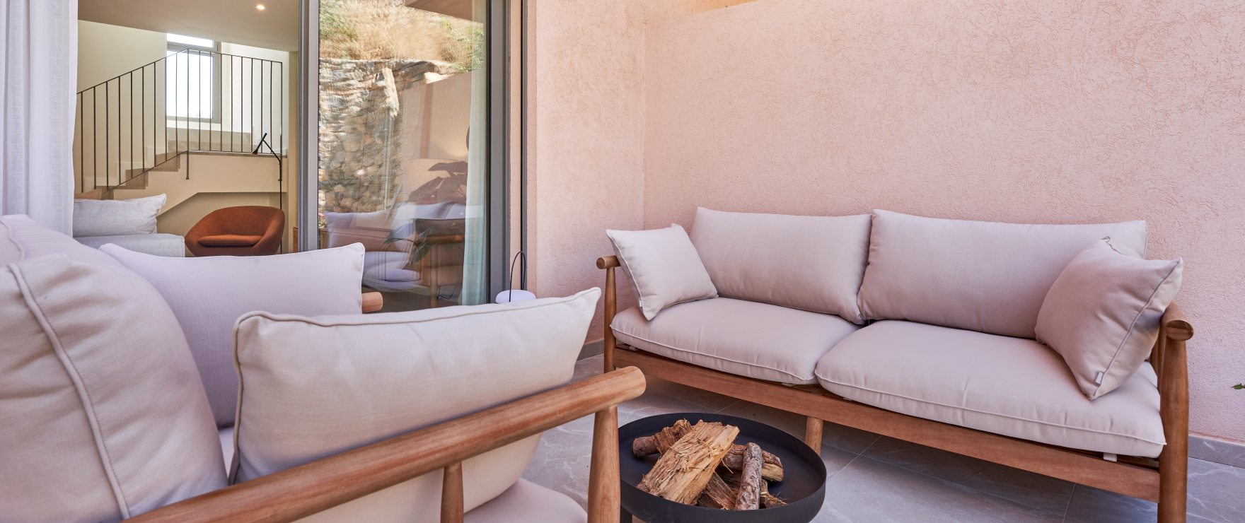 New townhouses with private gardens in Esporles 