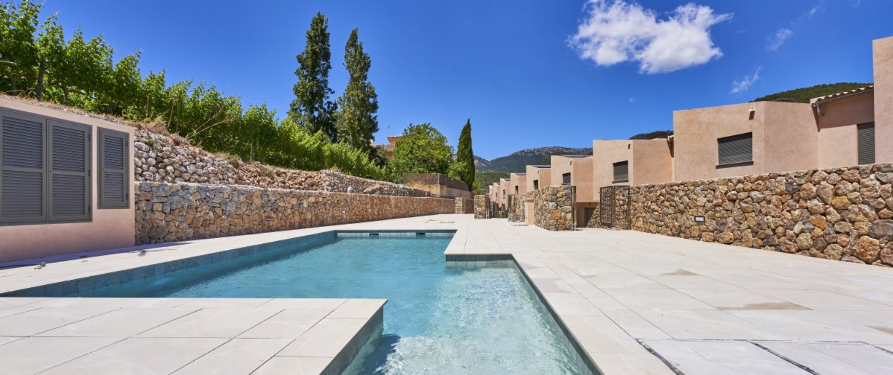 Es Voltor, exclusive, new townhouses with communal pool in Esporles, Mallorca.