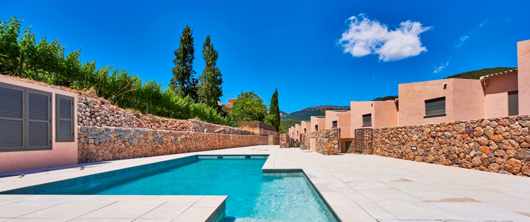 Es Voltor, exclusive, new townhouses with communal pool in Esporles, Mallorca. Es Voltor, exclusive, new townhouses with communal pool in Esporles, Mallorca.
