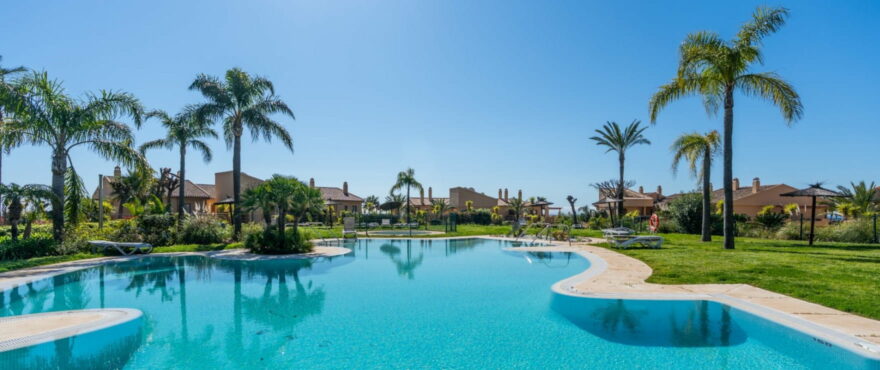 Altura 160, apartamentos con piscina y jardines comunitarios, Benahavis