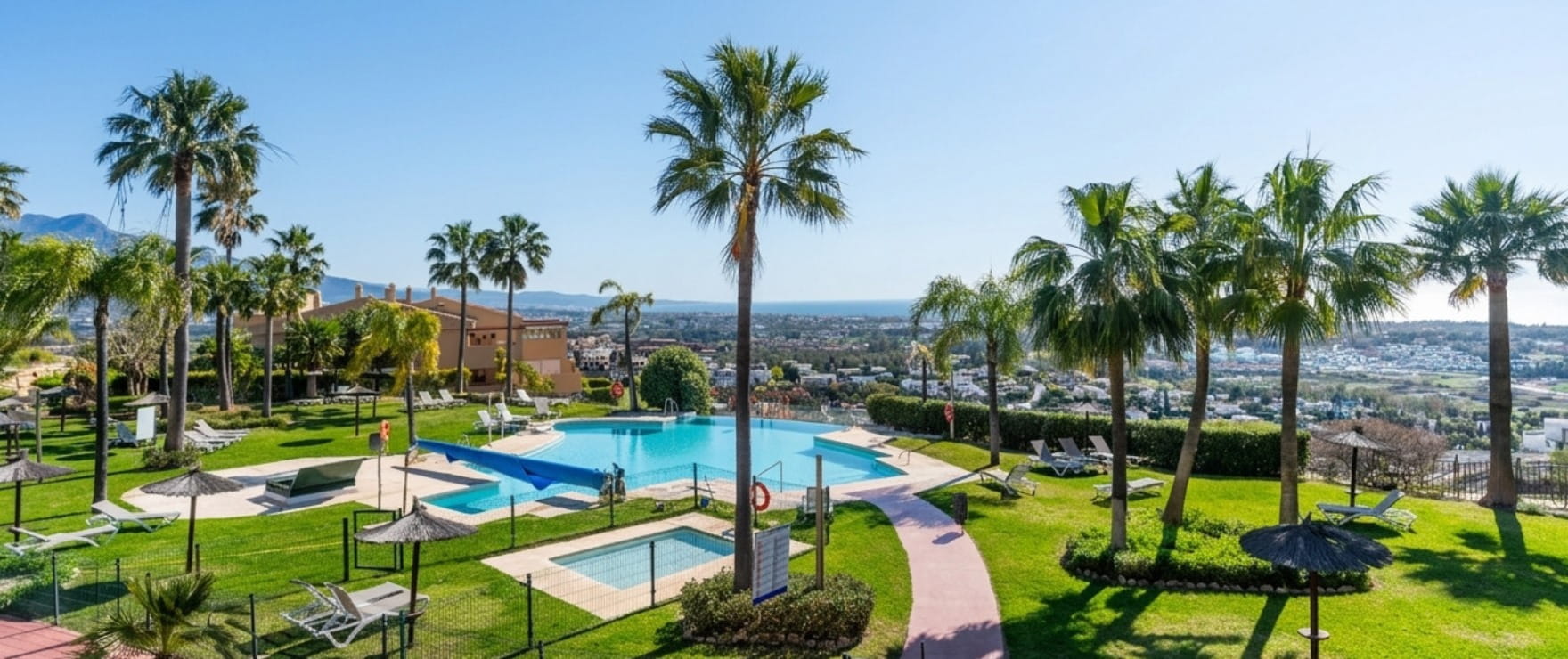 Altura 160, appartements avec piscine et jardins communs,, Benahavis