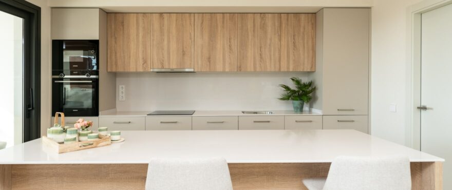 Cocina con electrodomésticos de alta gama en Altura 160