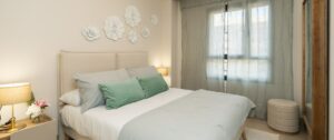 Dormitorio luminoso en los apartamentos en venta Altura 160