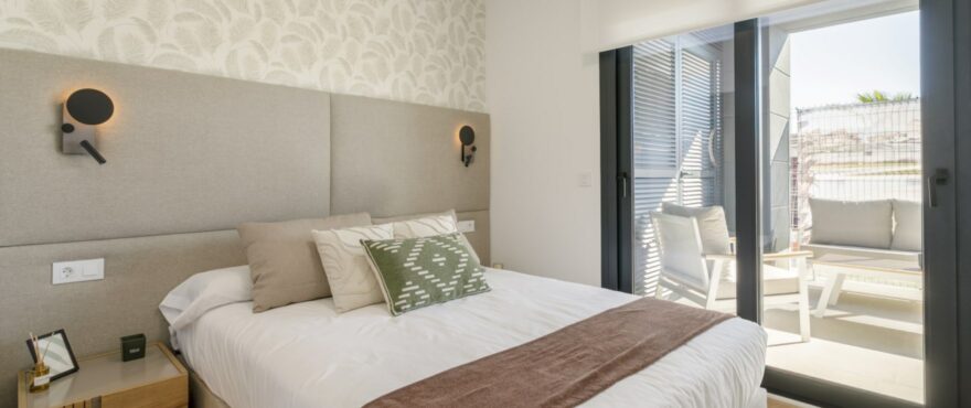 Luminous bedroom in Torrevieja, Costa Blanca