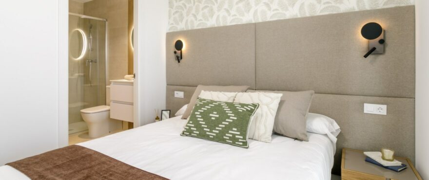 Luminous bedroom in Torrevieja, Costa Blanca