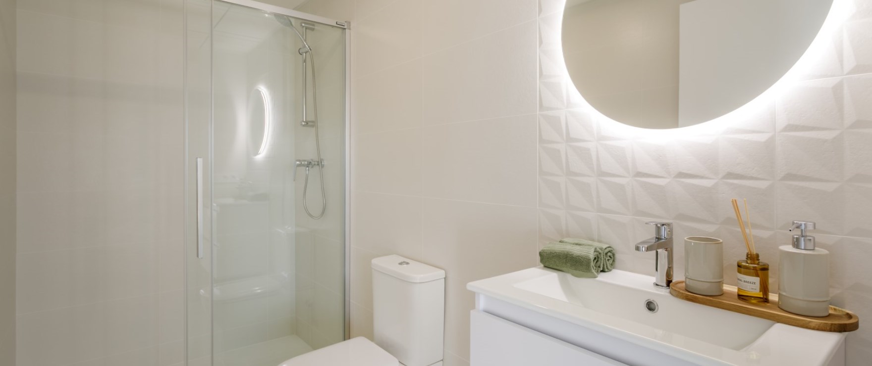 Badkamer met kwaliteitsafwerking, Eden Beach