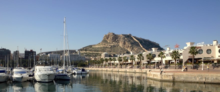 Yachtclub von Torrevieja, Alicante