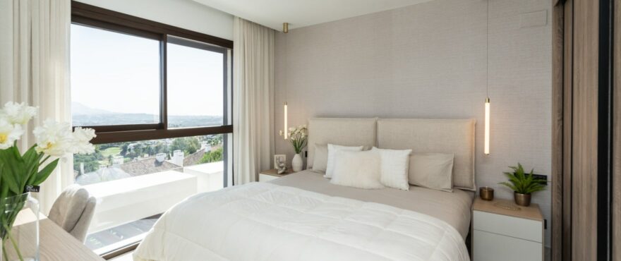 Dormitorio luminoso con vistas al golf de The Meadows