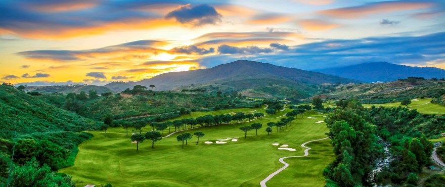 Townhouses La Cala Europa golf course views. America golf course, La Cala Golf