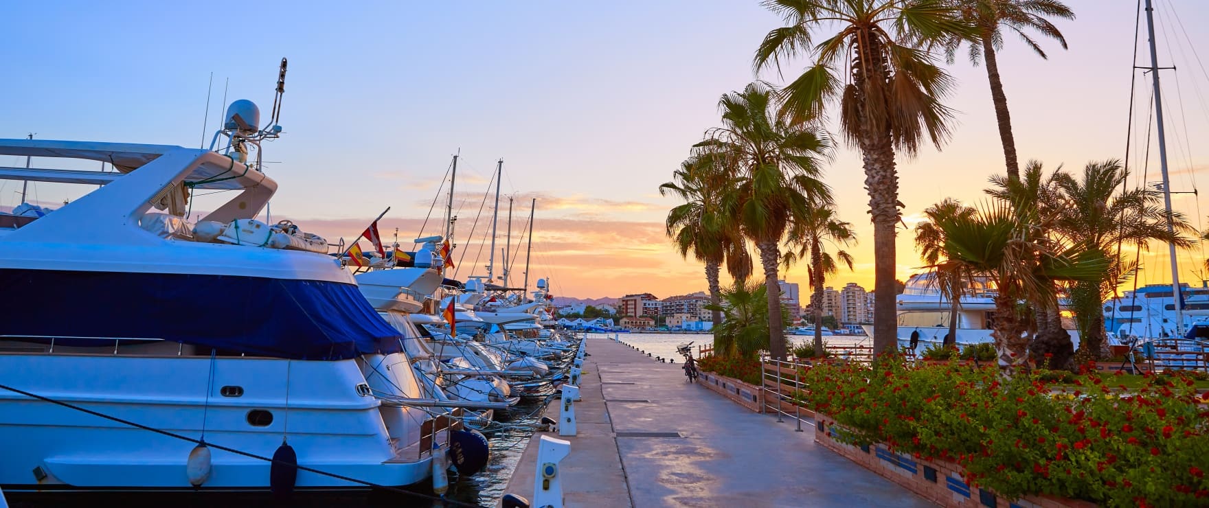 Przystań w Dénia, Costa Blanca.