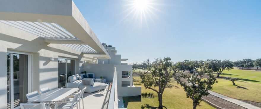 DUPLEX - Large terraces with views of the golf course at Emerald Greens, San Roque