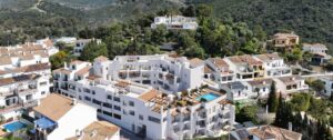 Fuente Lirios, Vista aérea de los nuevos apartamentos de 1, 2 a 3 dormitorios y áticos en venta, Benahavís, Marbella.