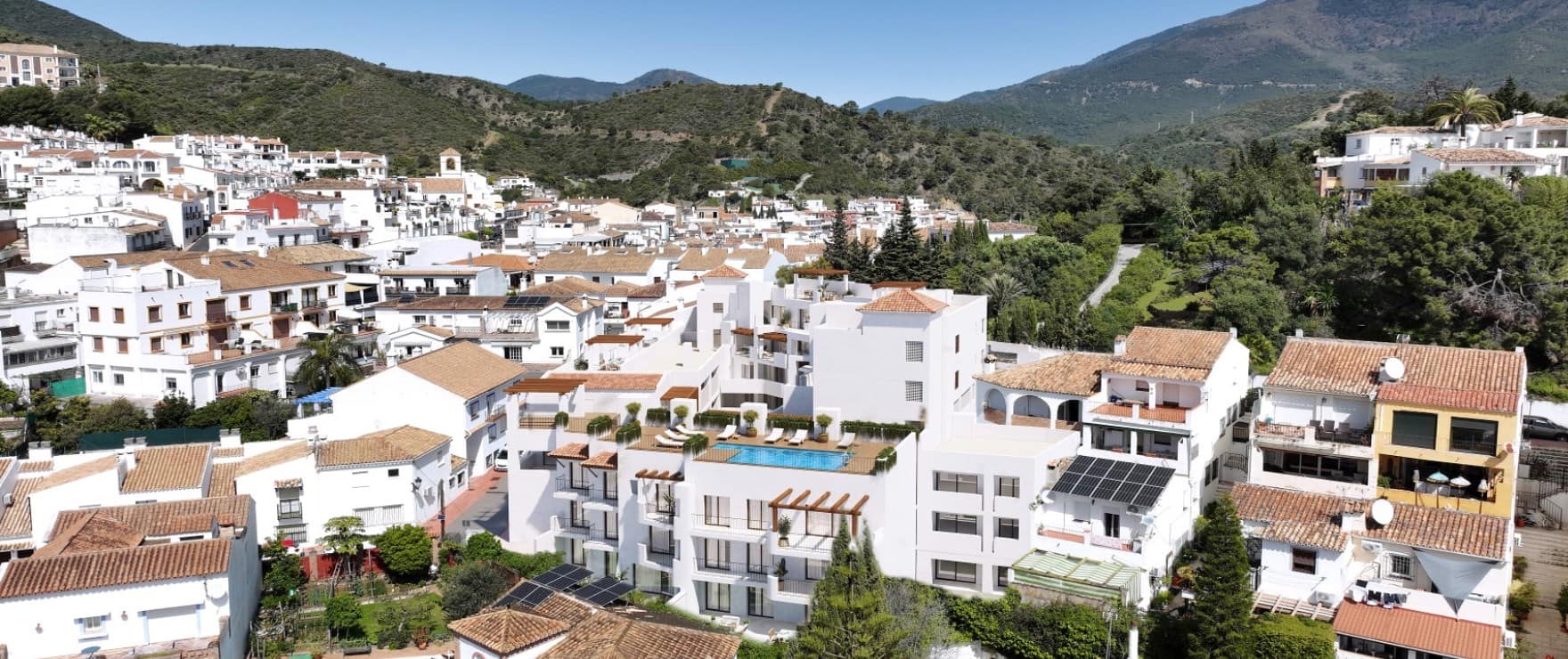 Fuente Lirios, fågelvy över de nya lägenheterna med 1, 2 eller 3 sovrum och penthouses till salu i Benahavís, Marbella.