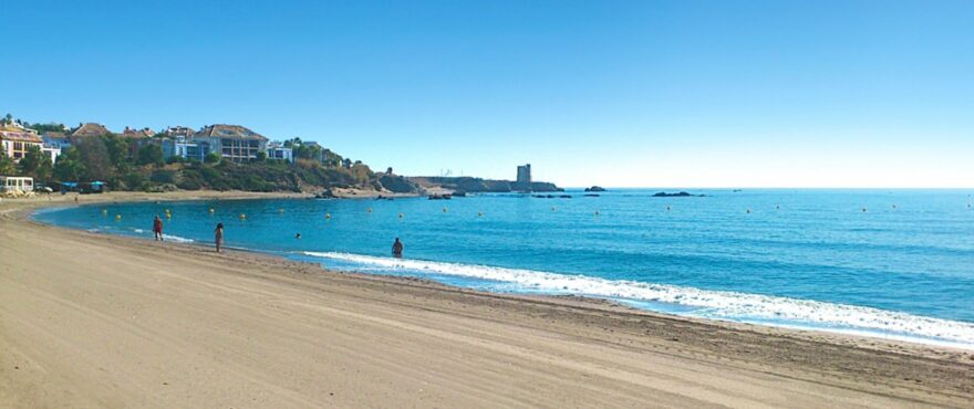 Grand Bay, Casares beach