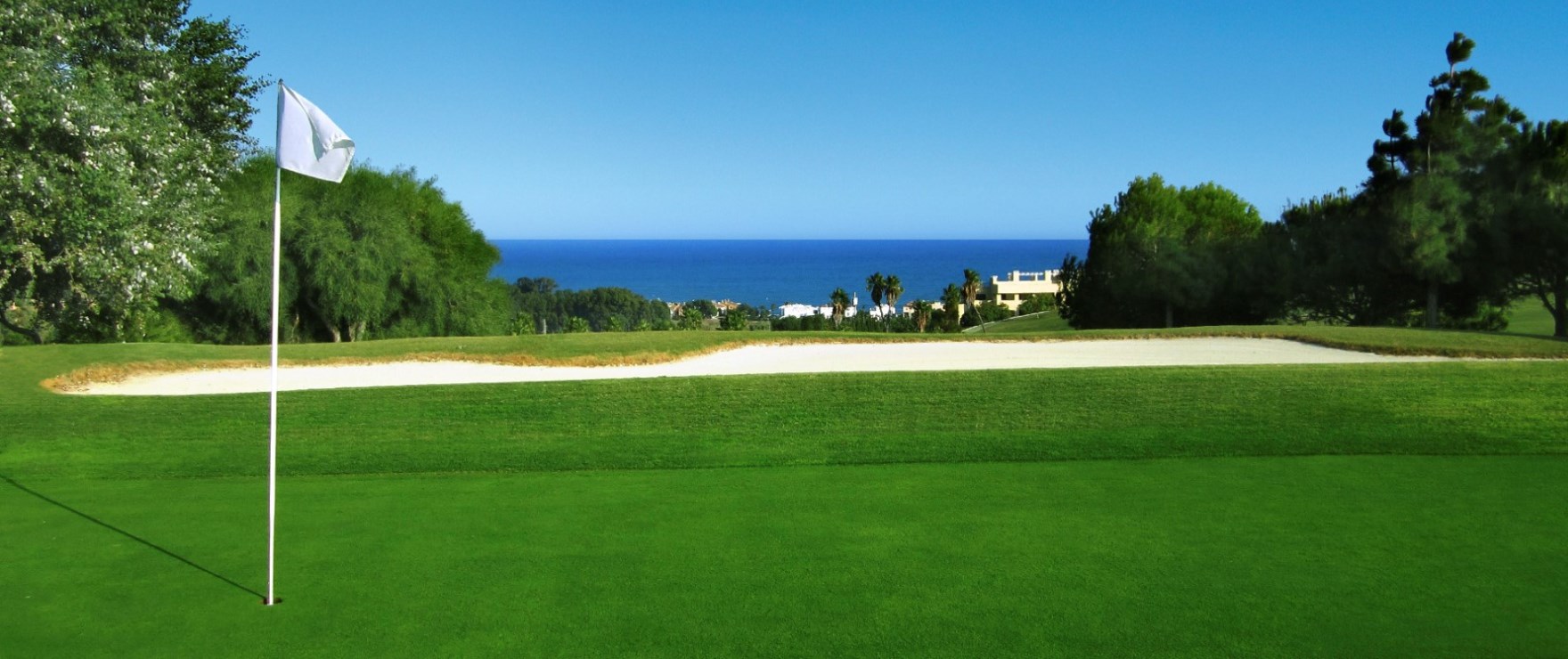 Grand Bay, Doña Julia Golf Casares